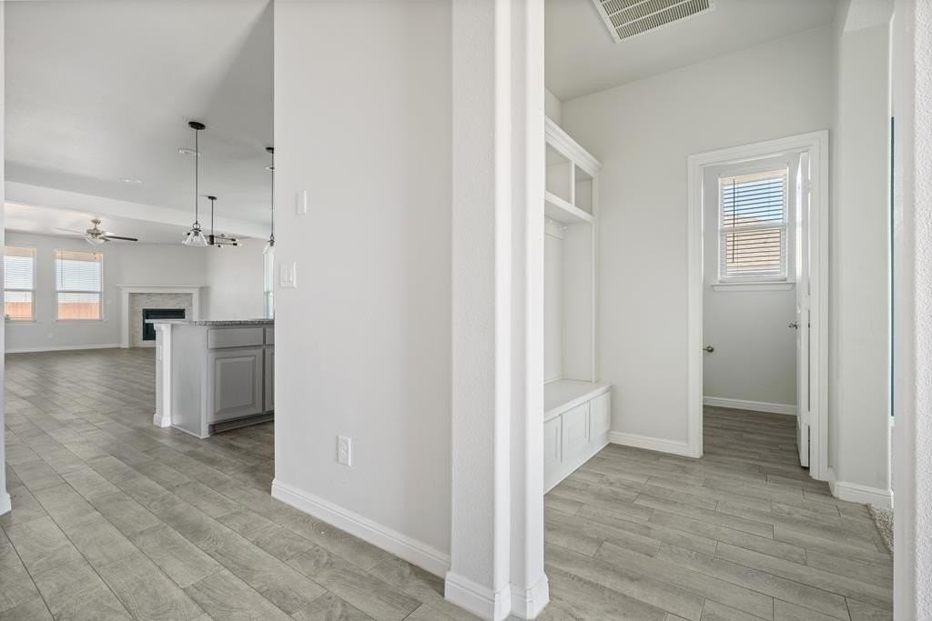 7100 Thomas Paine Rd - Photo 4 of 28