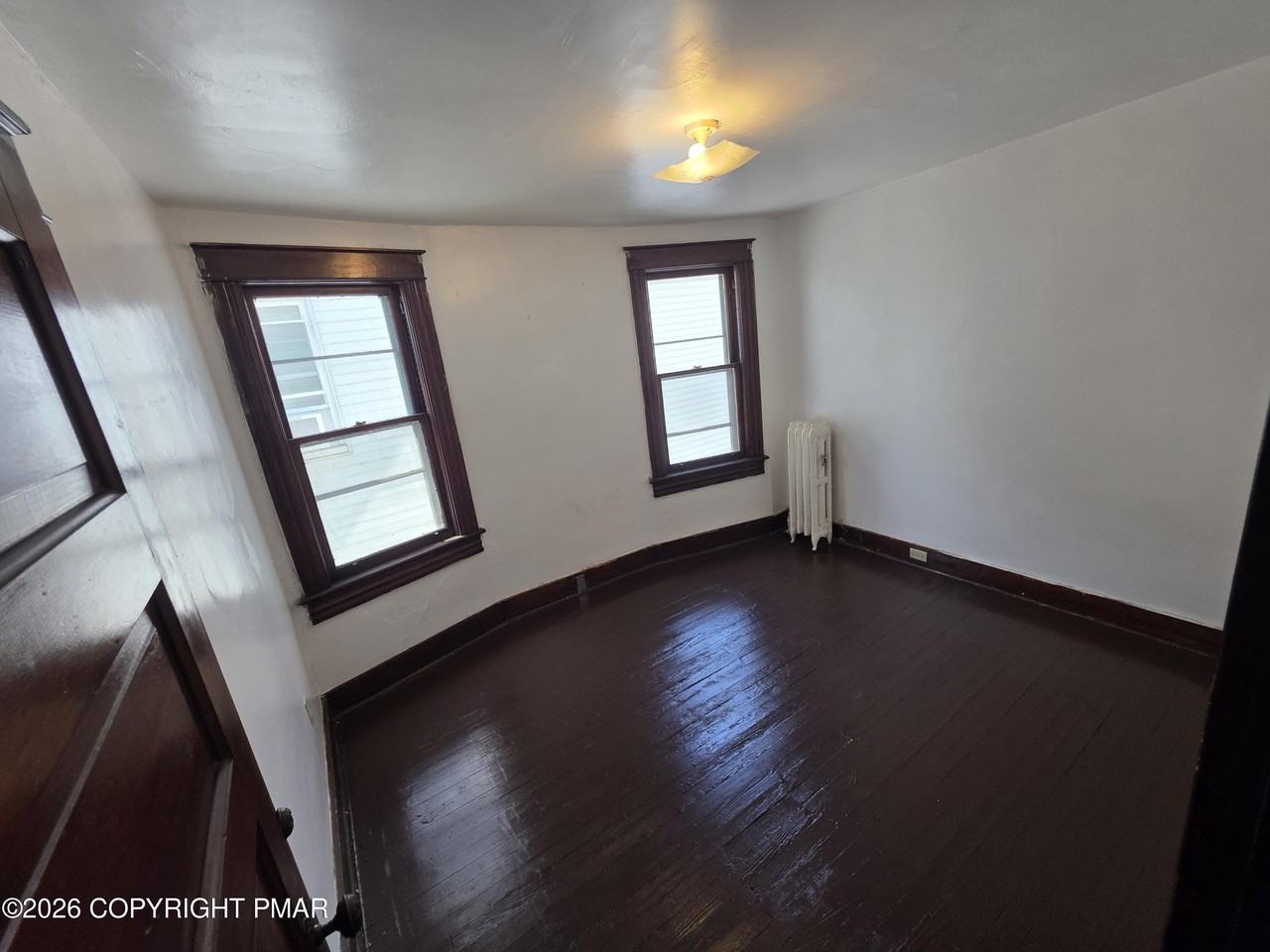 819 S 9th Ave - Photo 7 of 11