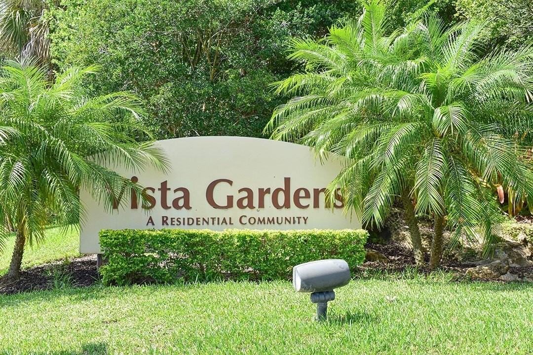 28 Vista Gardens Trl #102 - Photo 2 of 35