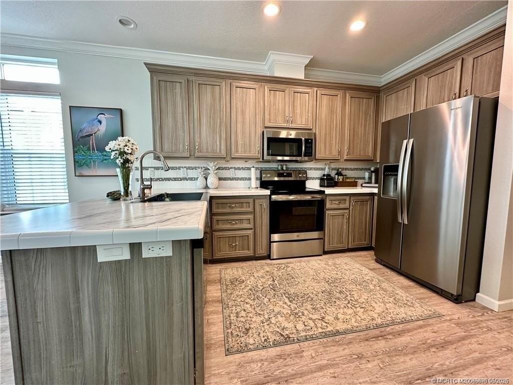 352 Ne Starboard Way - Photo 6 of 44