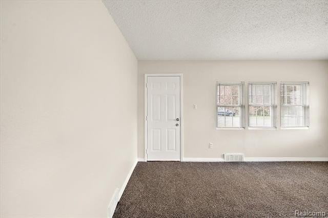35711 Alfred St #8 - Photo 4 of 39