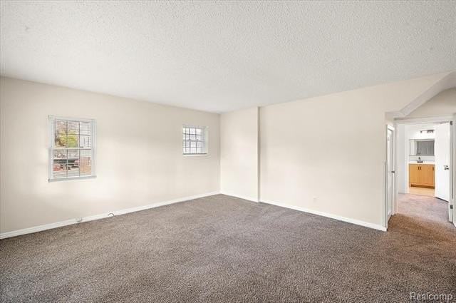 35711 Alfred St #8 - Photo 5 of 39