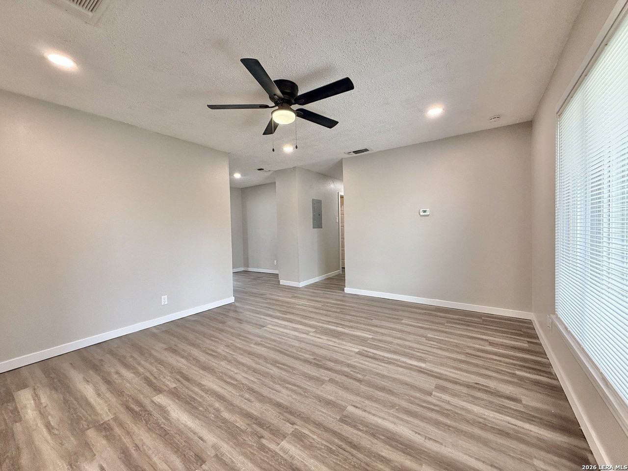 4535 Lark - Photo 6 of 34