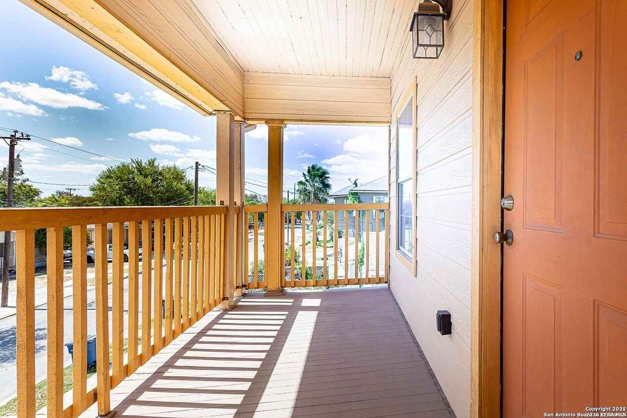611 W Ridgewood Ct #2 - Photo 2 of 12