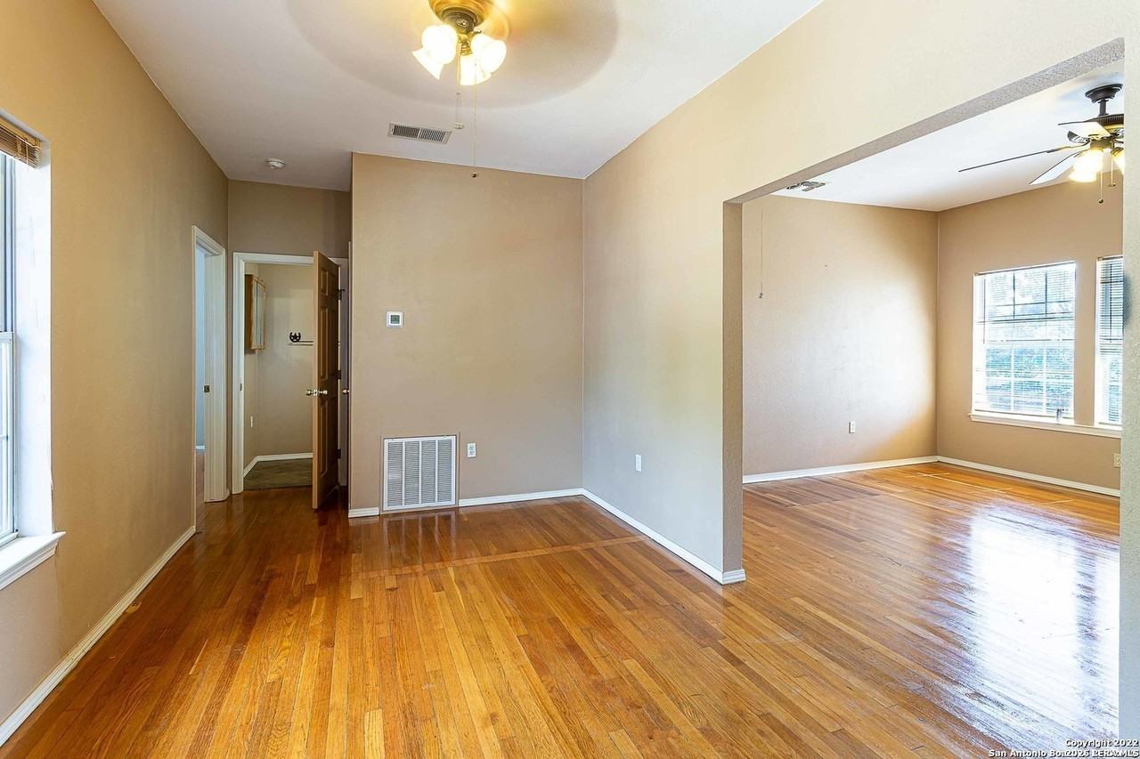 611 W Ridgewood Ct #2 - Photo 5 of 12