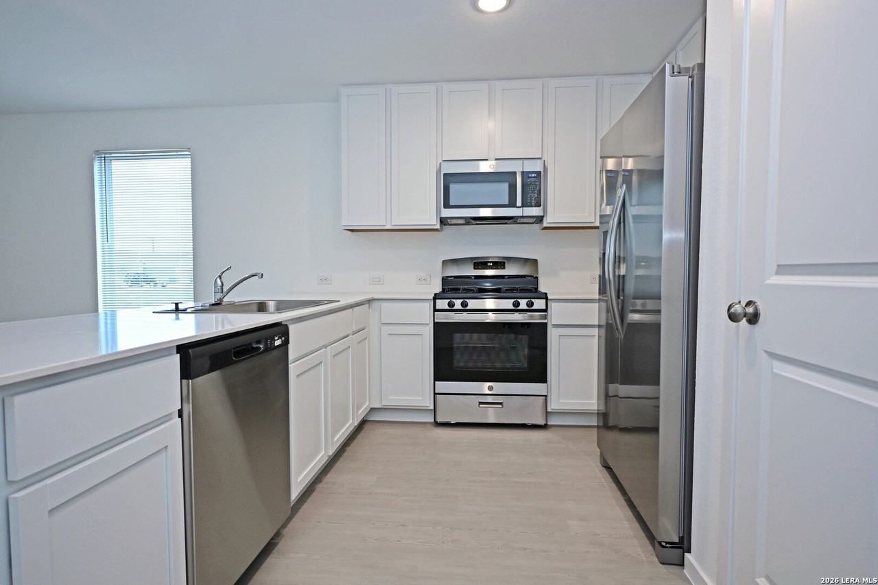 462 River Run Way - Photo 4 of 21