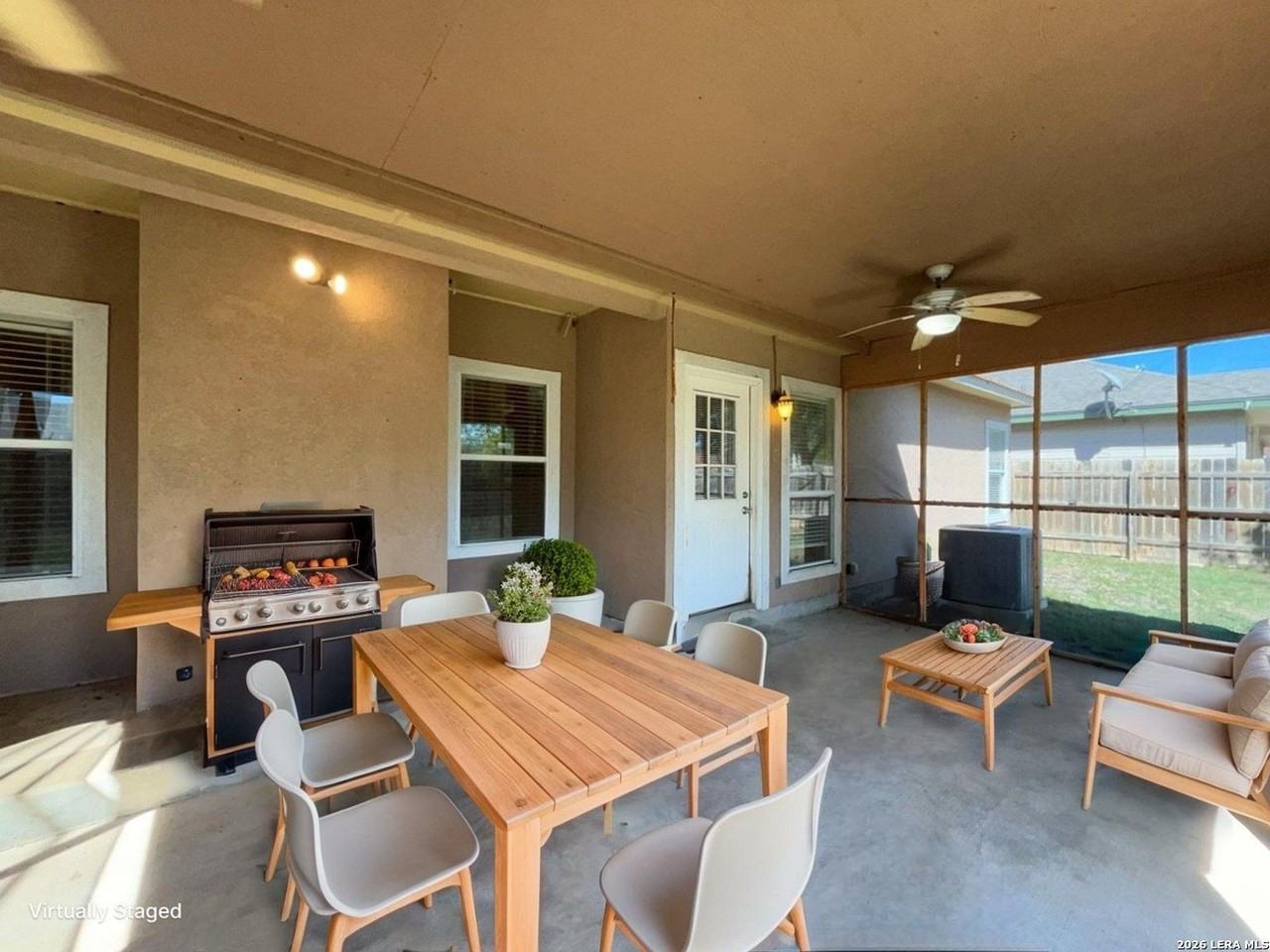 8234 Misty Willow St - Photo 6 of 41