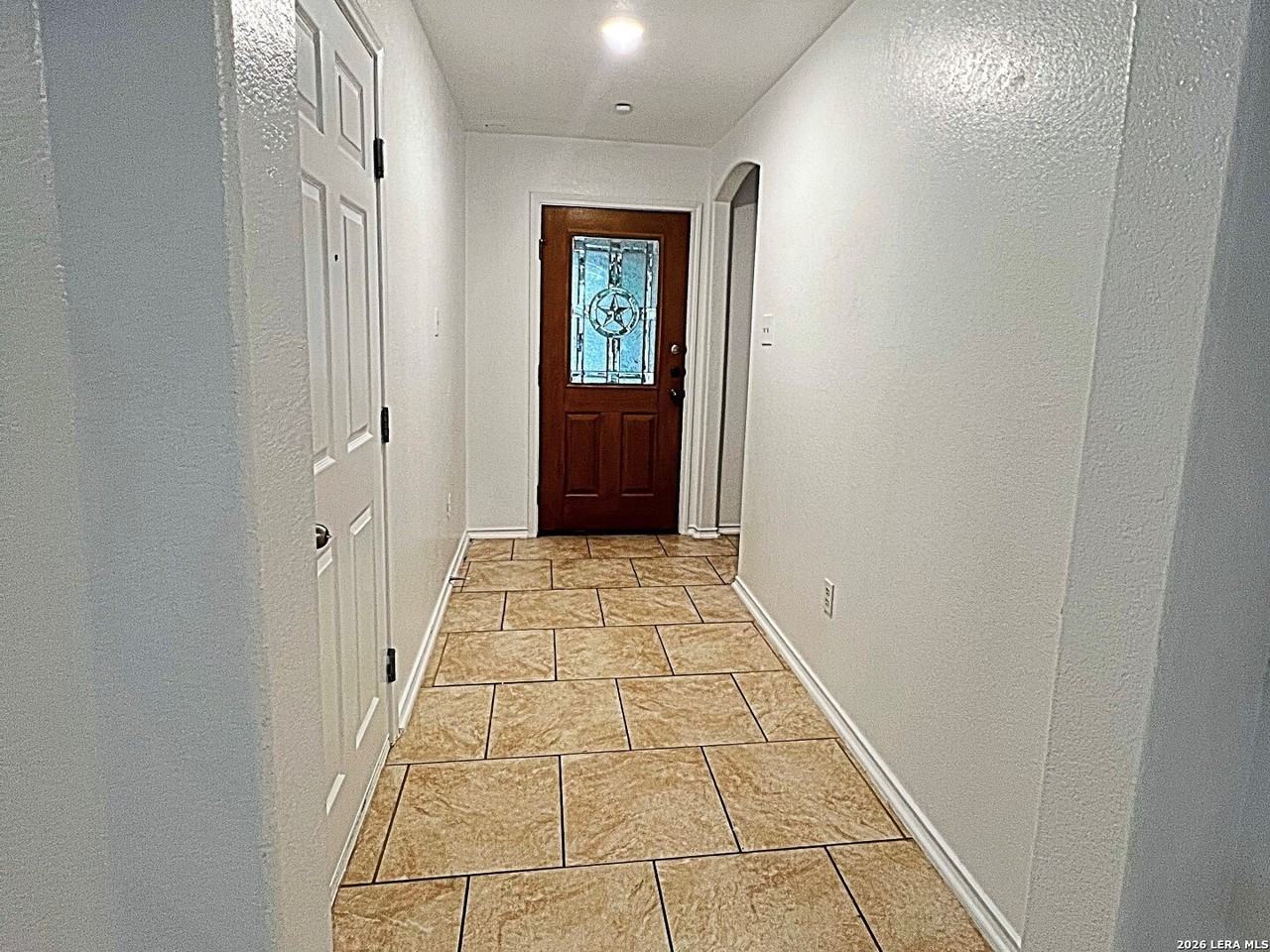 2119 Mobeetie Trl - Photo 3 of 34