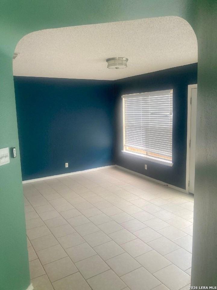 7622 Claridge - Photo 6 of 18