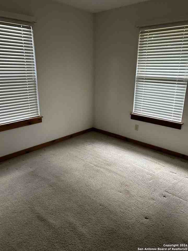 117 View Point Dr E - Photo 4 of 7