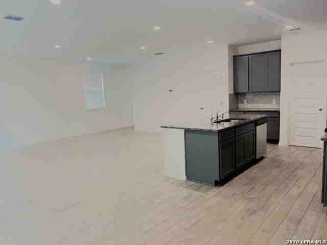 166 Canopy Oak Rd - Photo 4 of 22