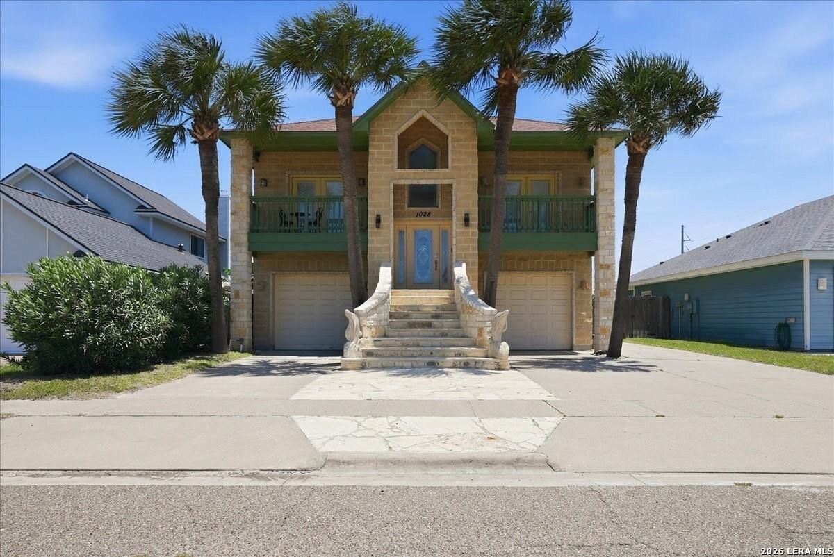 1028 Channel Vista Dr - Photo 2 of 46