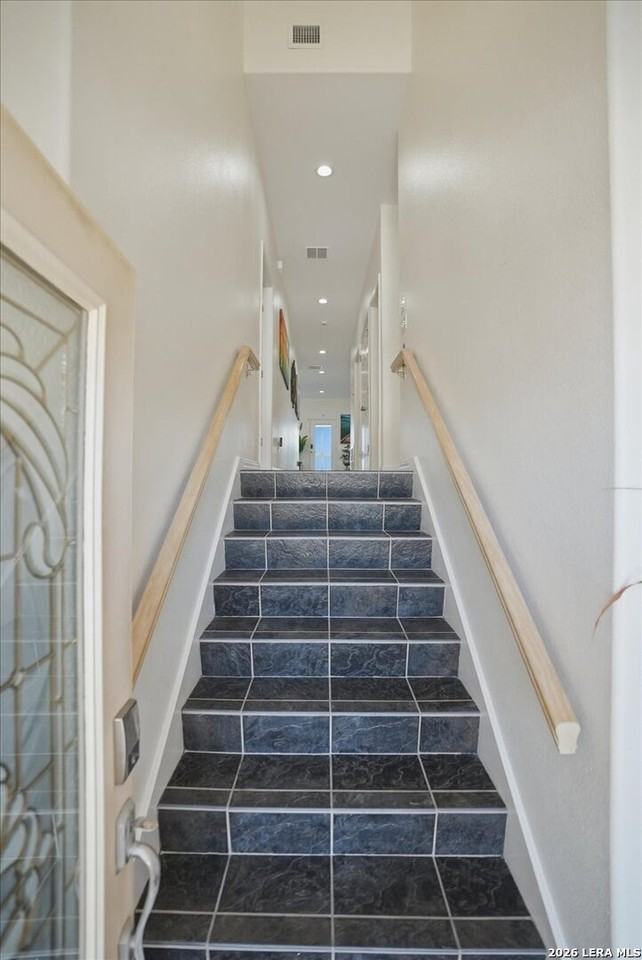 1028 Channel Vista Dr - Photo 6 of 46