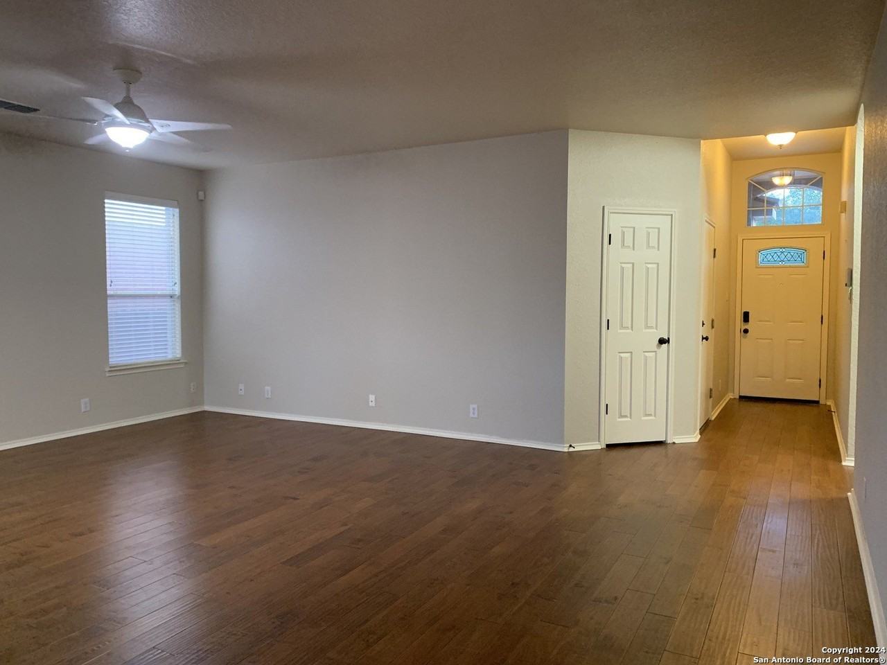 13816 Riverbank Pass - Photo 4 of 32