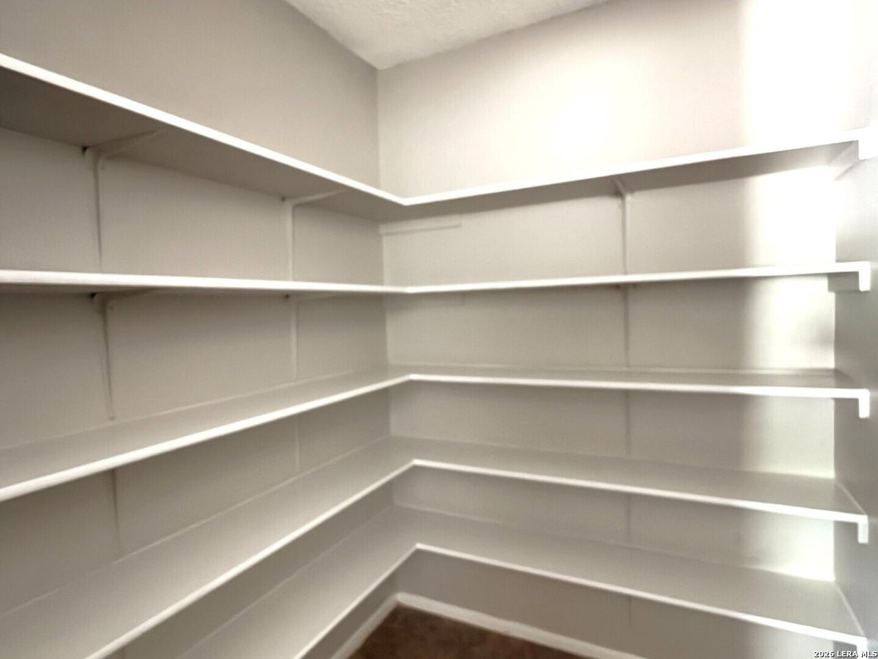 7423 Corian Park Dr - Photo 5 of 20