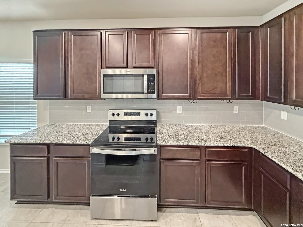 9231 Yaya Rd - Photo 4 of 28