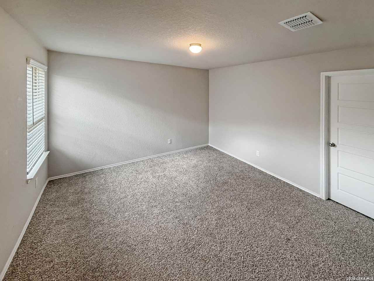 9231 Yaya Rd - Photo 7 of 28