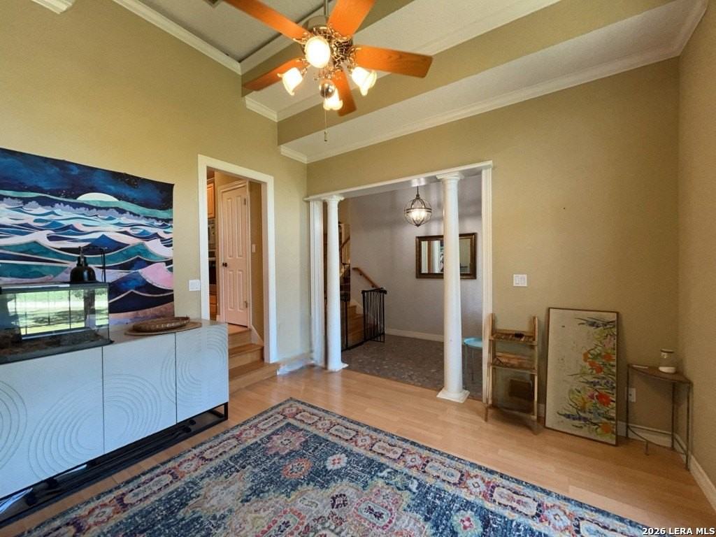 1000 Dresden Wood Dr - Photo 4 of 47