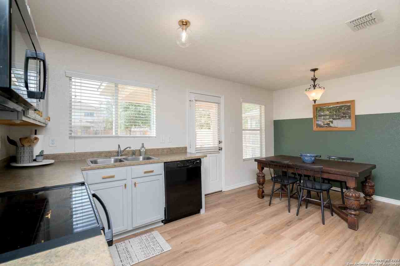 3609 Mesquite Chase - Photo 6 of 34