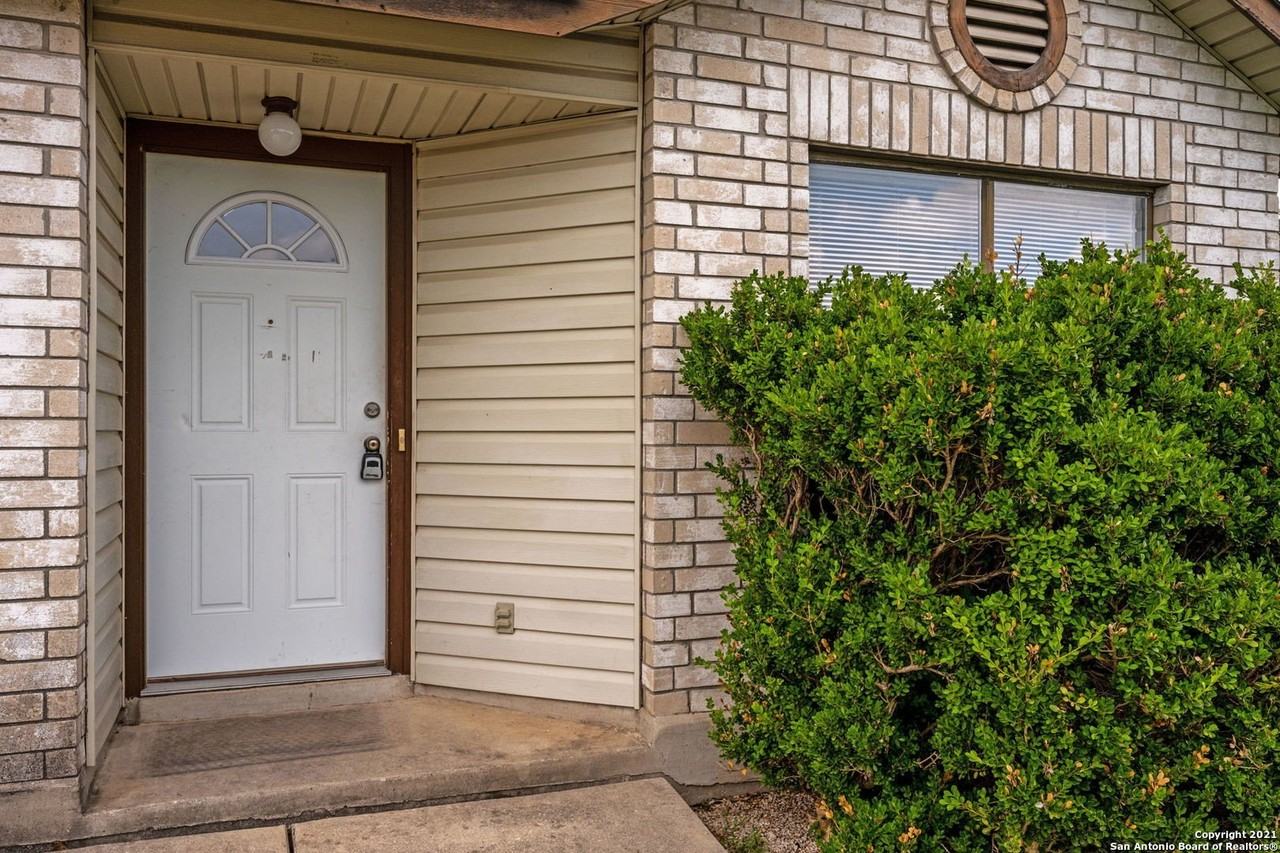 6802 Canary Meadow Dr - Photo 3 of 25