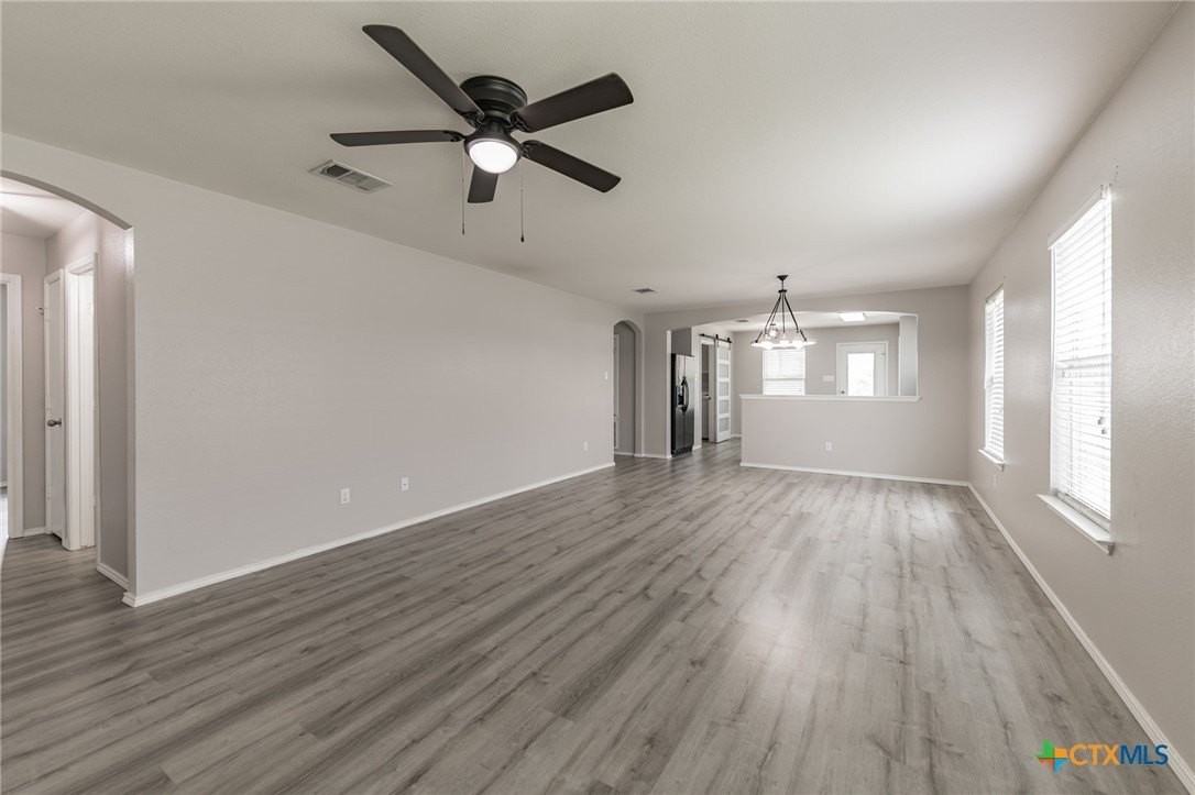 105 Pullman Place Blvd - Photo 2 of 33