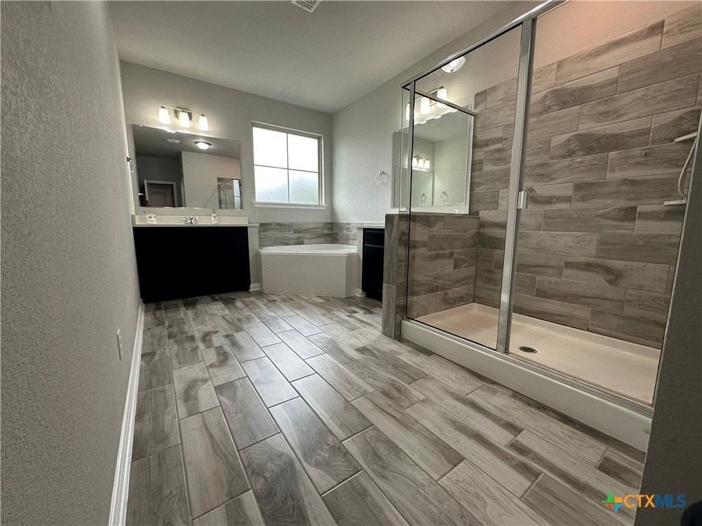 5012 Dickinson Loop - Photo 7 of 28