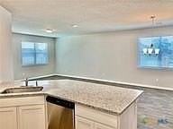 137 Jubilee Dr - Photo 4 of 23