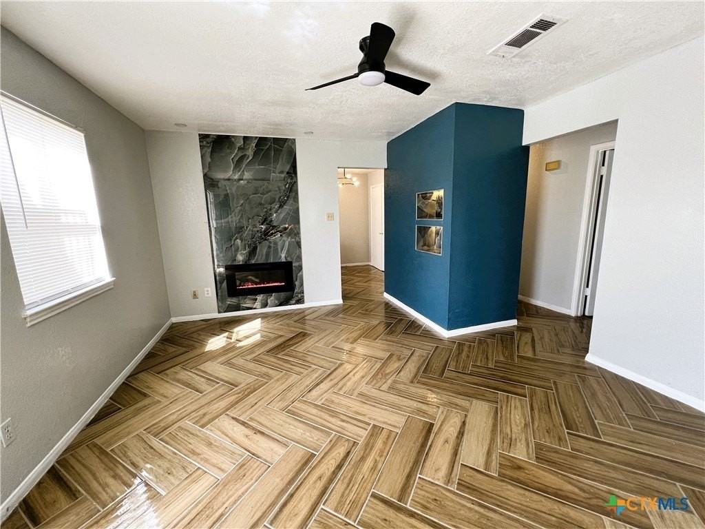 309 Erby Ave #A - Photo 4 of 15