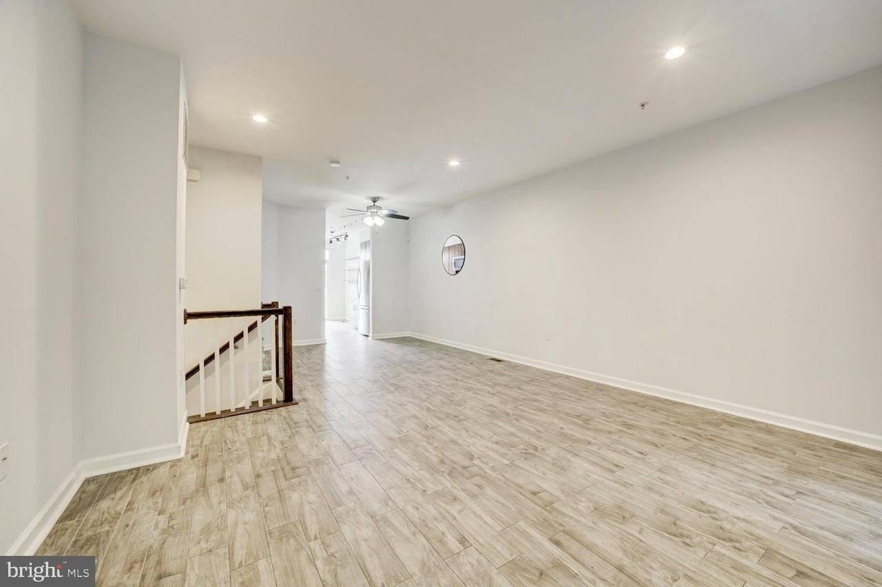 2501 Sayles Pl Se #9 - Photo 5 of 30