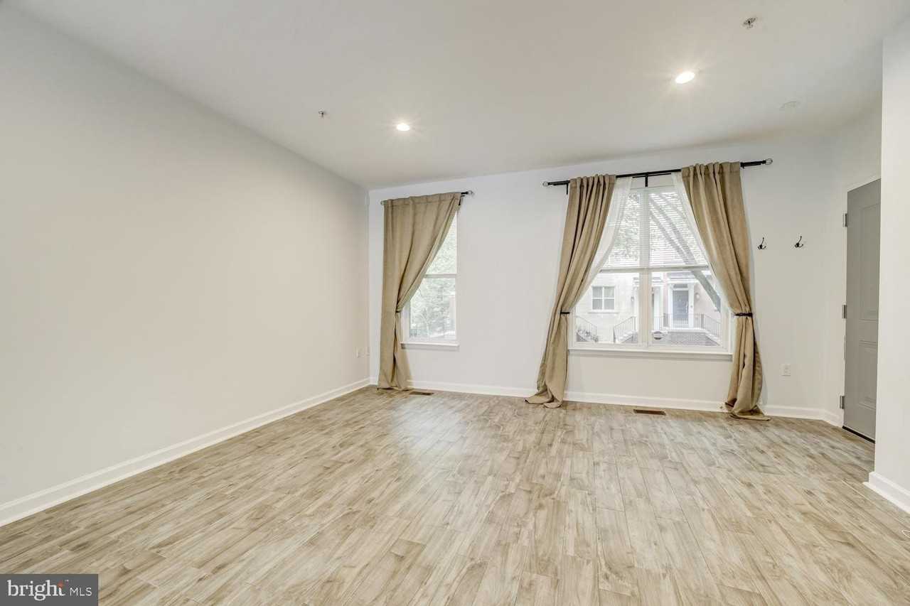 2501 Sayles Pl Se #9 - Photo 6 of 30