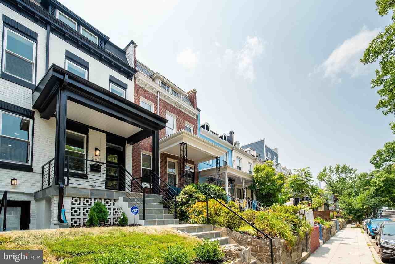 520 Irving St Nw - Photo 4 of 50