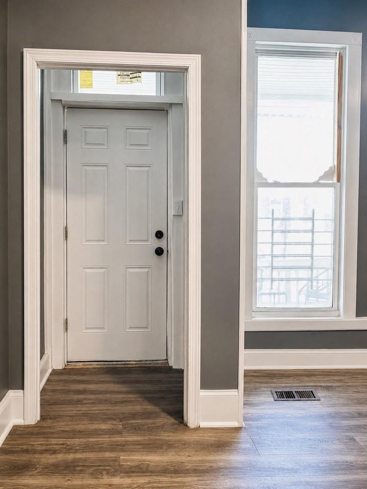 1617A Moreland Ave - Photo 2 of 12