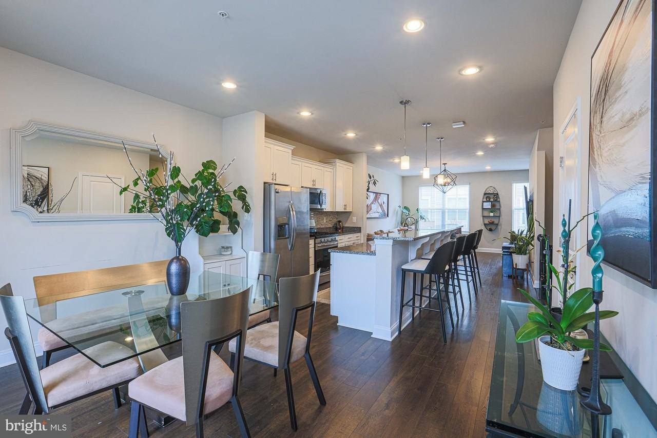 7104 Druce Way - Photo 5 of 31