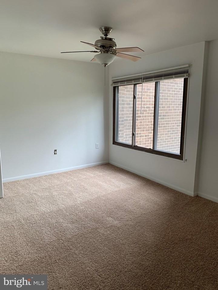 15704 Dorset Rd #144 - Photo 6 of 14