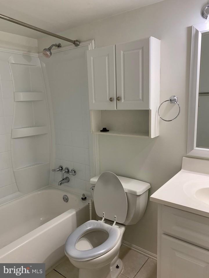 15704 Dorset Rd #144 - Photo 7 of 14