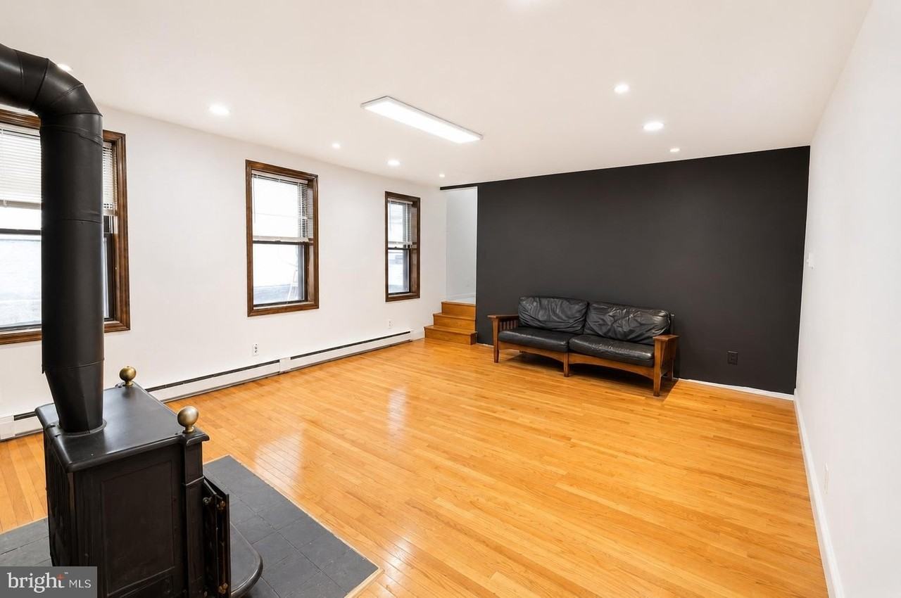 229 High St - Photo 2 of 9