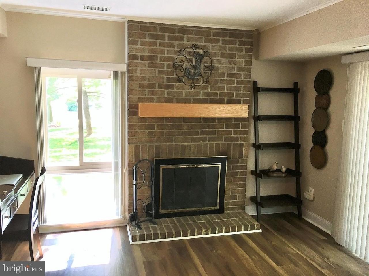 1127 Thackary Ct - Photo 2 of 33