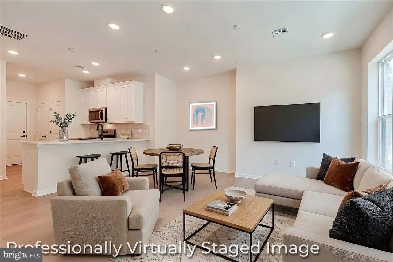 323 Sadie Cir - Photo 5 of 29