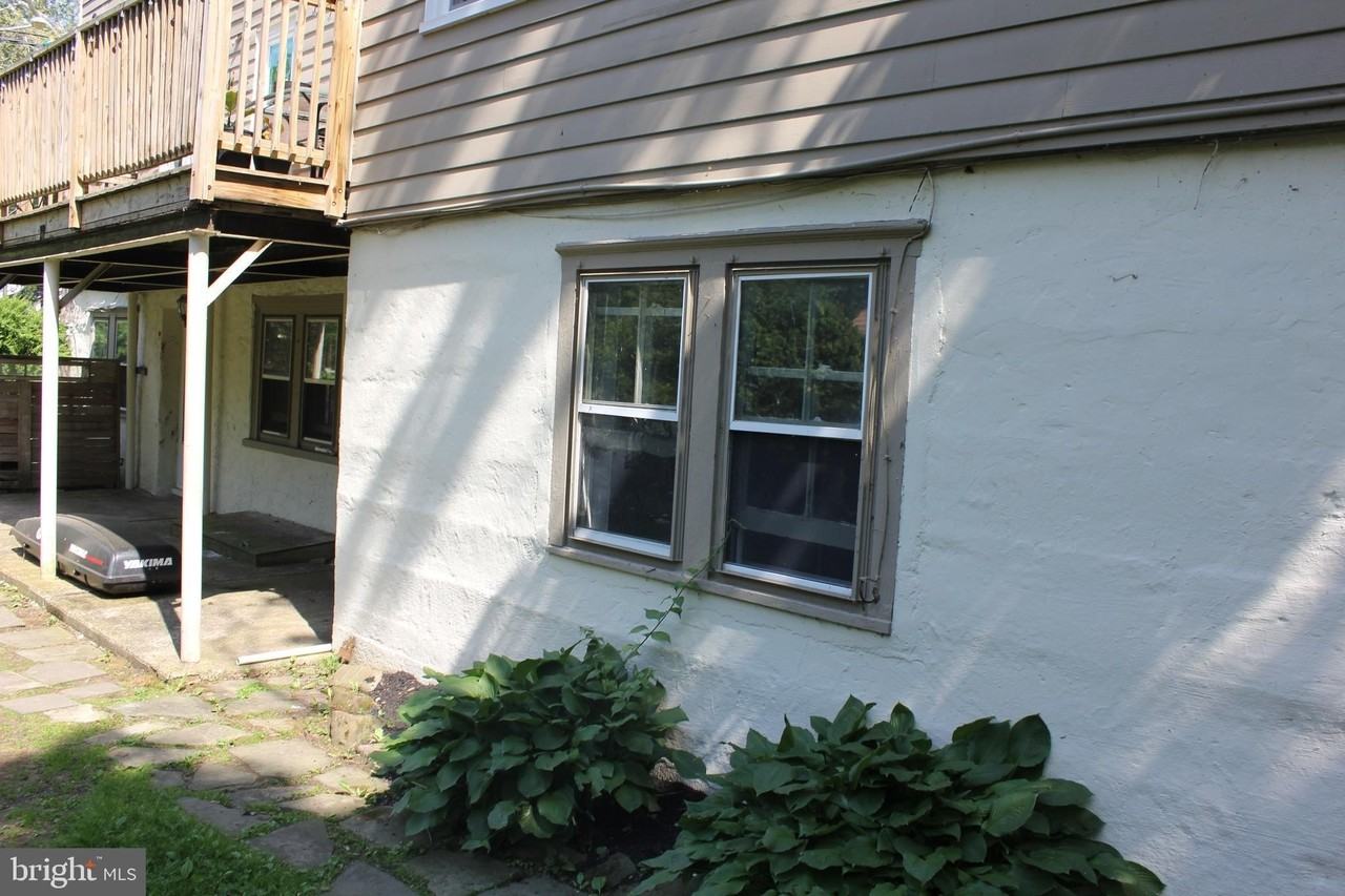 147 S Main St - Photo 2 of 24