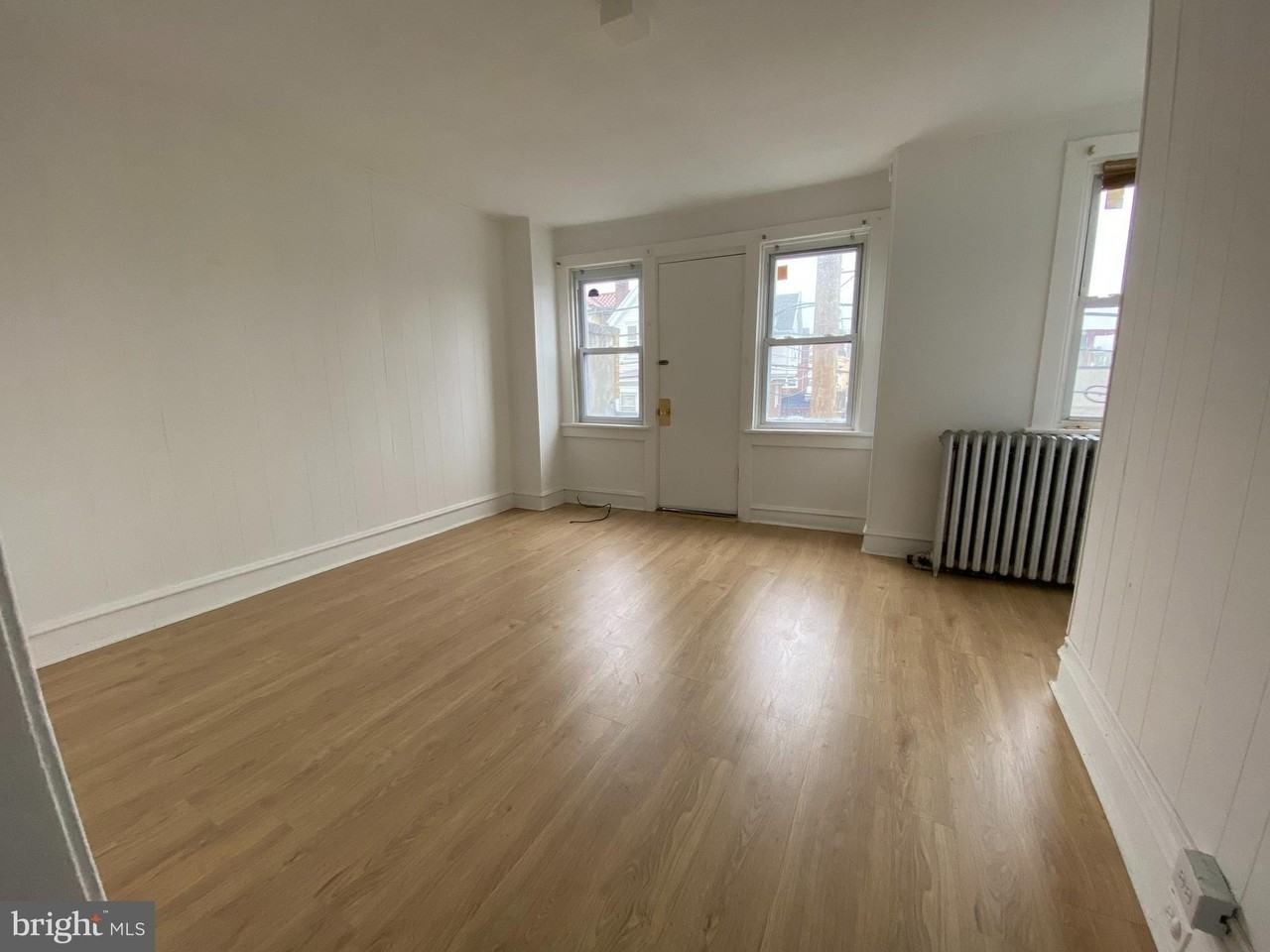 217 Sansom St - Photo 3 of 13