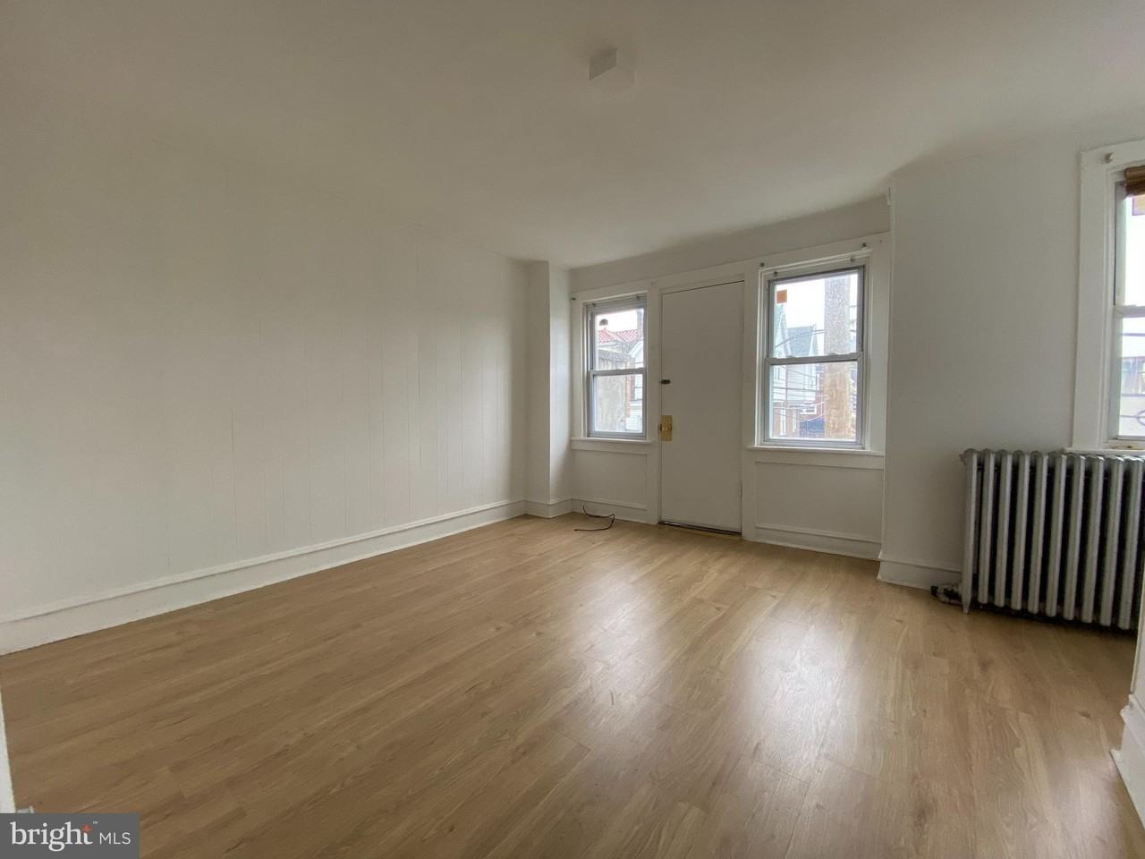 217 Sansom St - Photo 4 of 13