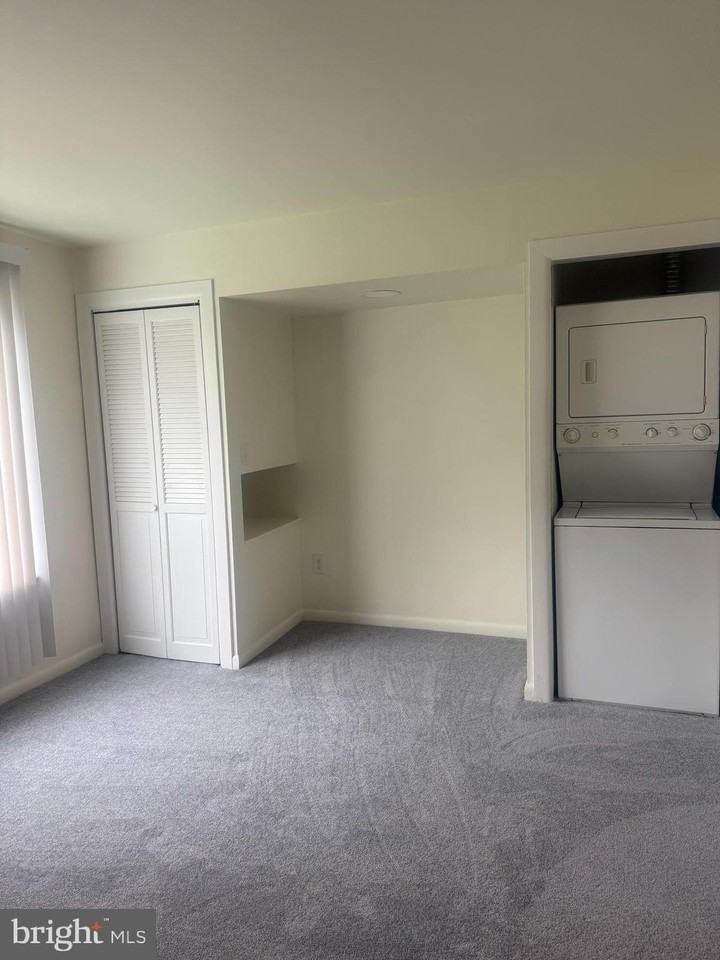 74 Lancaster Est - Photo 5 of 6