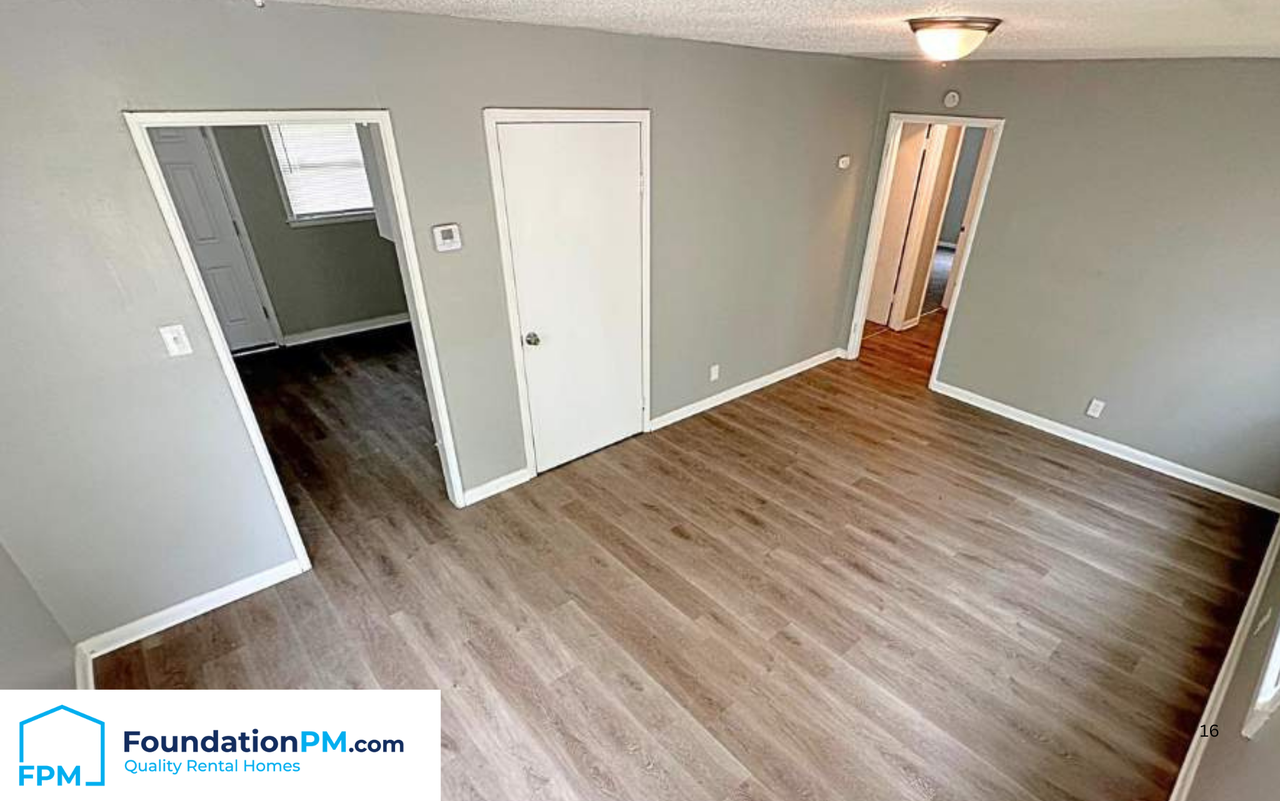 3276 Ashland St #1 - Photo 5 of 12