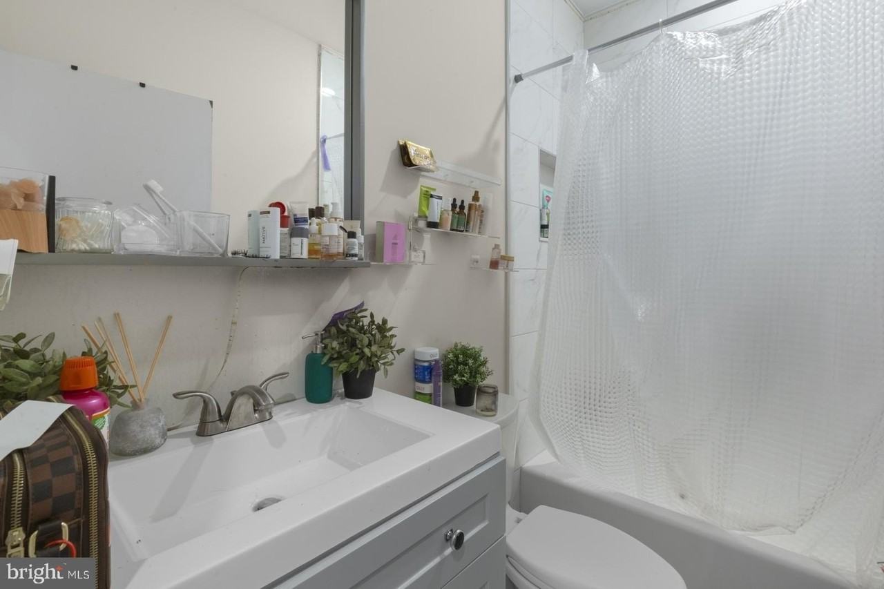 1944 N 8th St #2 - Photo 7 of 21