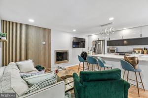 featured image of 1130 Lombard St