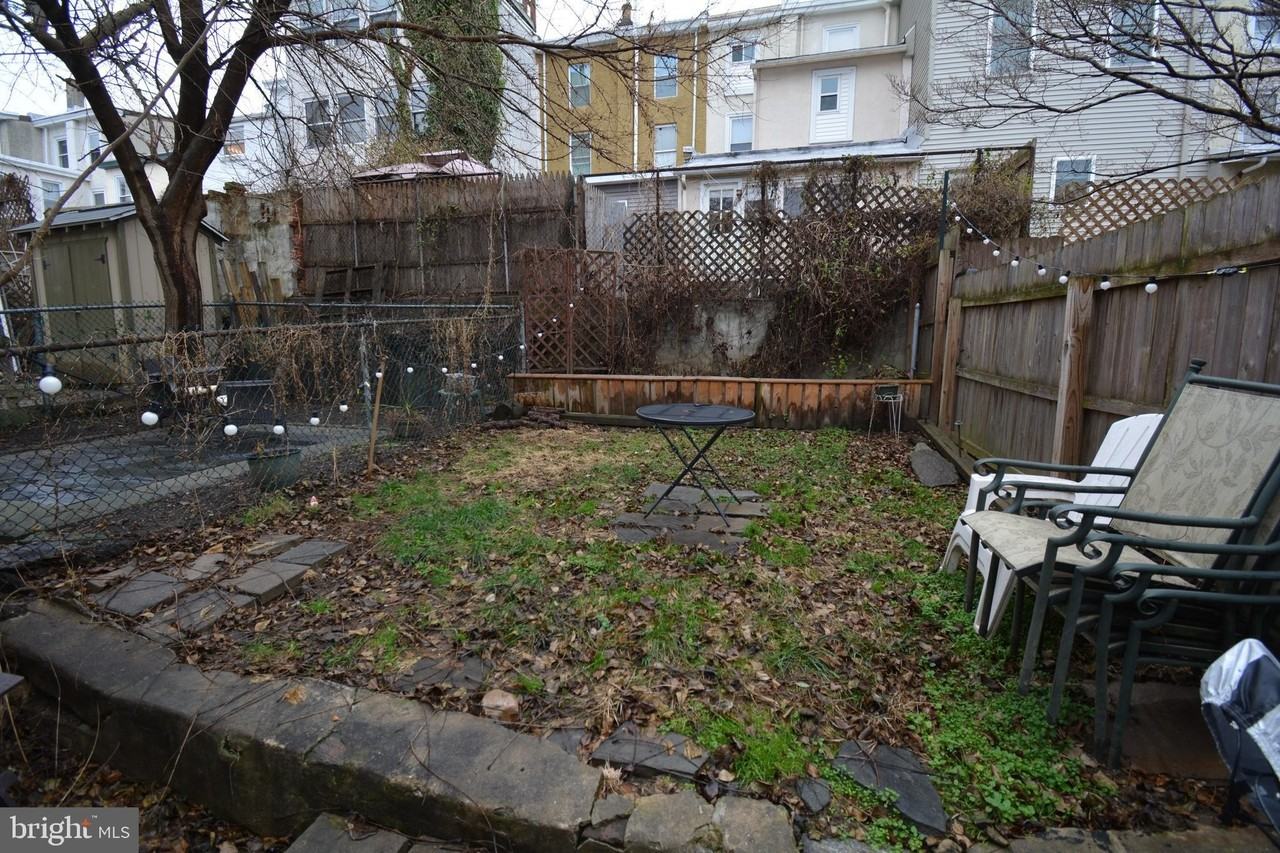 4531 Saint Davids St - Photo 7 of 17