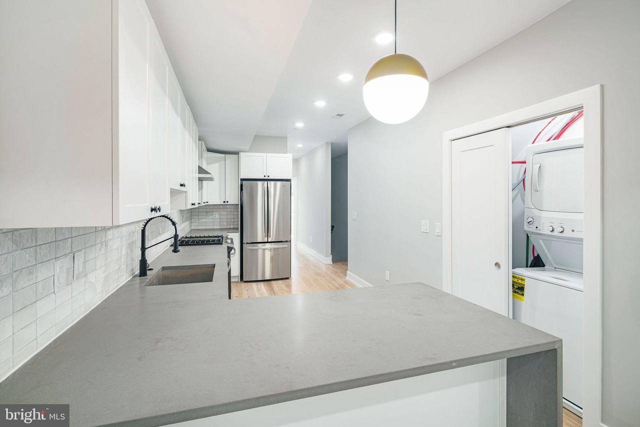2709 W Jefferson St #B - Photo 4 of 18