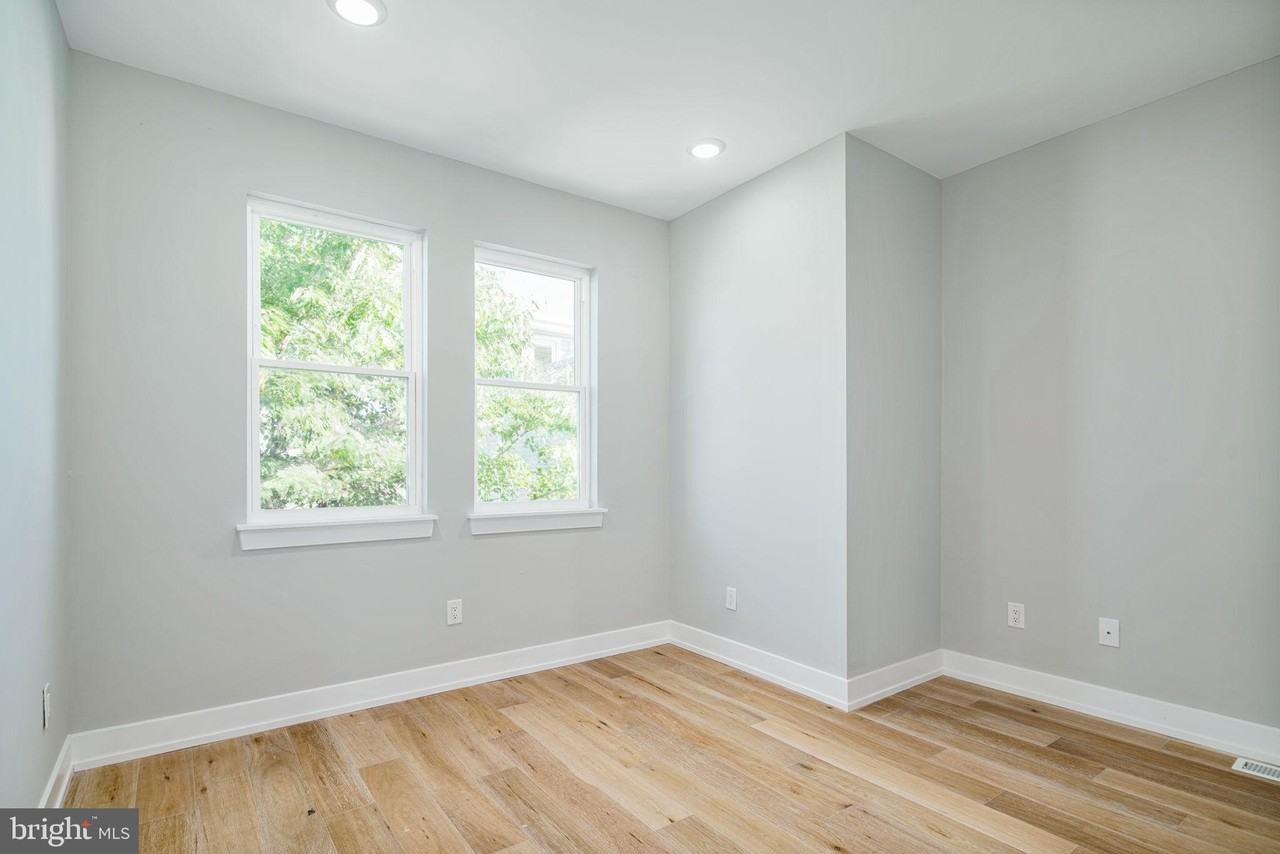 2709 W Jefferson St #B - Photo 7 of 18
