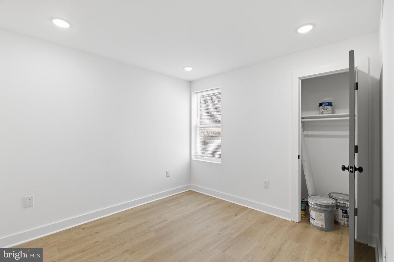 630 W Cumberland St #2 - Photo 6 of 12