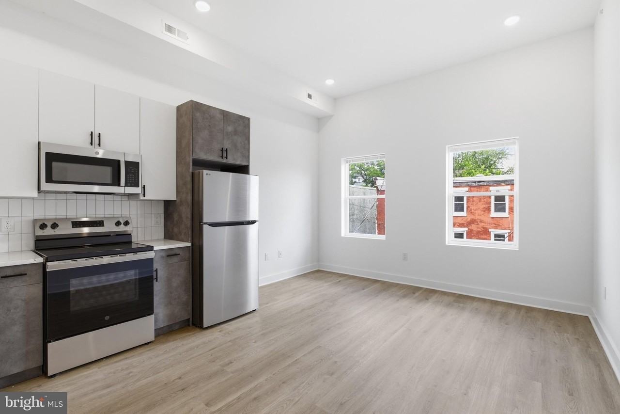 630 W Cumberland St #3 - Photo 7 of 21